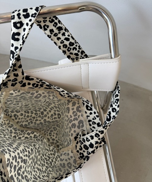 SANSeLF(サンセルフ)の「【SANSeLF】レオパード柄 ショルダートートバッグ saa25a029(トートバッグ・レディース・アイボリー/ベージュ・FREE)」の15枚目の写真