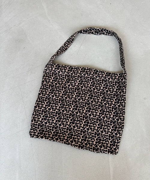 SANSeLF(サンセルフ)の「【SANSeLF】レオパード柄 ショルダートートバッグ saa25a029(トートバッグ・レディース・アイボリー/ベージュ・FREE)」の17枚目の写真