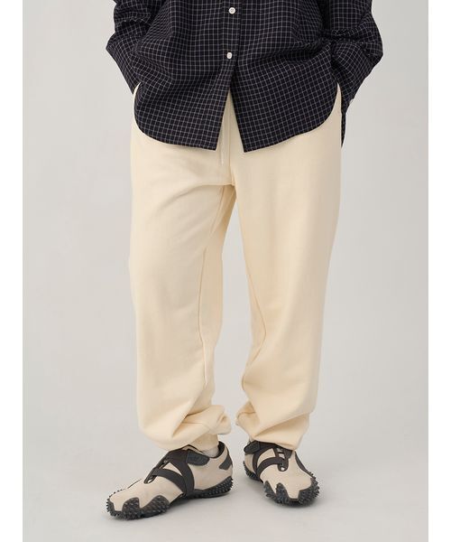 emmi（エミ）の「エンブレムロゴスウェットパンツ（スウェットパンツ・レディース・ネイビー/アイボリー・F）」の18枚目の写真