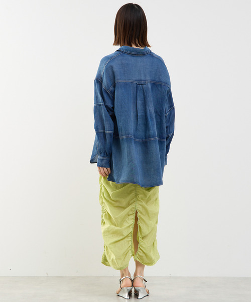 SOFFITTO(ソフィット)の「Soffittoロゴ刺繍入りシアーデニムビックシャツ(シャツ/ブラウス・レディース・ケミカルウォッシュ・FREE)」の16枚目の写真