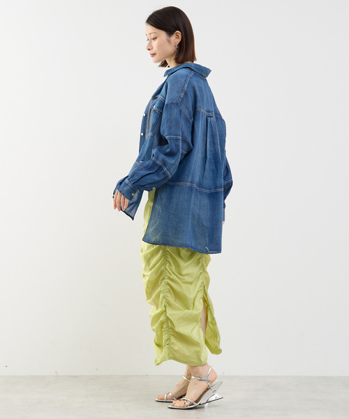 SOFFITTO(ソフィット)の「Soffittoロゴ刺繍入りシアーデニムビックシャツ(シャツ/ブラウス・レディース・ケミカルウォッシュ・FREE)」の18枚目の写真