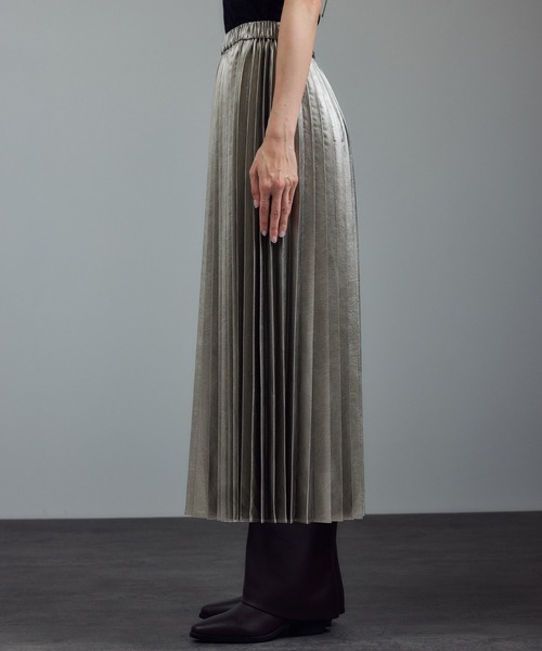 SALON adam et rope'（サロン アダム エ ロペ）の「ウォッシャブルメタリックプリーツスカート 2（スカート・レディース・シルバー/その他1・FREE）」の8枚目の写真