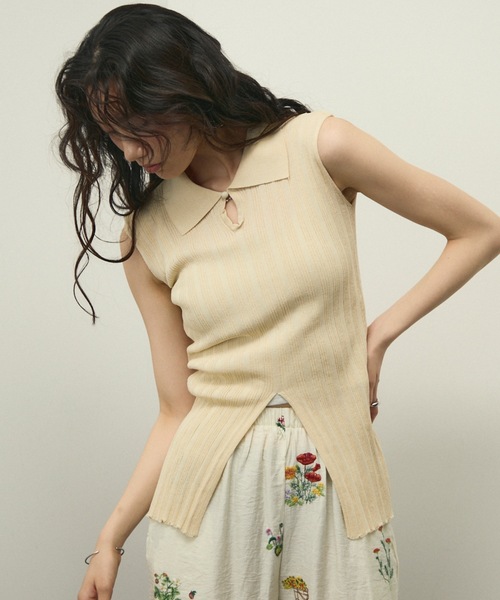 Lutim by u(ルチバイユー)の「Sherbet touch amesuri polo rib knit / シャーベットタッチアメスリポロリブニット(Tシャツ/カットソー・レディース・ブラック/チャコールグレー/ベージュ・FREE)」の3枚目の写真