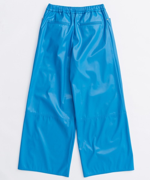 MAISON SPECIAL（メゾンスペシャル）の「Volume Wide Vegan Leather Pants/ボリュームワイドヴィーガンレザーパンツ（その他パンツ・レディース・ブルー/ピンク/ブラウン/ブラック・36/38）」の16枚目の写真
