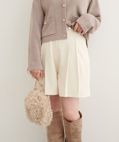natural couture（ナチュラルクチュール）の「【canami】プリーツショートパンツ（その他パンツ・レディース・ブラック/アイボリー/ブラウン・FREE）」の5枚目の写真