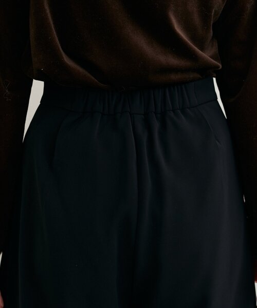 natural couture（ナチュラルクチュール）の「【canami】プリーツショートパンツ（その他パンツ・レディース・ブラック/アイボリー/ブラウン・FREE）」の22枚目の写真