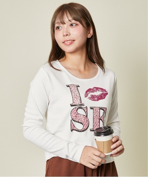 セール】《リップロゴ×くしゅディテール》Y2K映えトップス／丈感