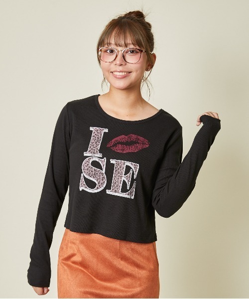 セール】《リップロゴ×くしゅディテール》Y2K映えトップス／丈感