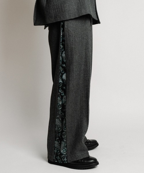 Subciety(サブサエティ)の「Herringbone side zip wide slacks(スラックス・メンズ・ブラウン/グレー/ブラック・X-LARGE/LARGE/MEDIUM/SMALL)」の16枚目の写真