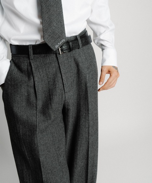 Subciety(サブサエティ)の「Herringbone side zip wide slacks(スラックス・メンズ・ブラウン/グレー/ブラック・X-LARGE/LARGE/MEDIUM/SMALL)」の19枚目の写真