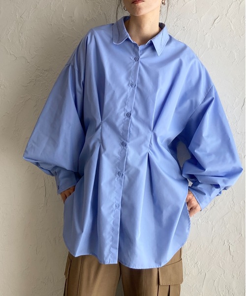 She's Closet（シーズクローゼット）の「長袖オーバーサイズ ウエストタック ロングカラーシャツ ブラウス（シャツ/ブラウス・レディース・ブルー/ブラウン/チャコールグレー/ホワイト/ピンク/イエロー・FREE）」の4枚目の写真