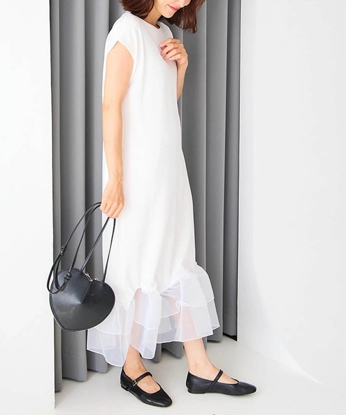 M y u(ミュー)の「裾シアーフリル ストレッチワンピース(ワンピース・レディース・ブラック系1/ホワイト系1/ホワイト系2/ブラック系2・FREE)」の2枚目の写真