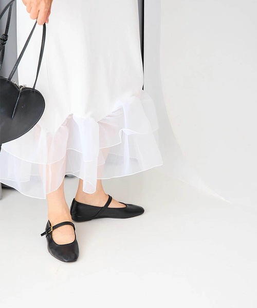 M y u(ミュー)の「裾シアーフリル ストレッチワンピース(ワンピース・レディース・ブラック系1/ホワイト系1/ホワイト系2/ブラック系2・FREE)」の6枚目の写真