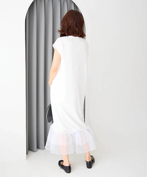M y u(ミュー)の「裾シアーフリル ストレッチワンピース(ワンピース・レディース・ブラック系1/ホワイト系1/ホワイト系2/ブラック系2・FREE)」の5枚目の写真