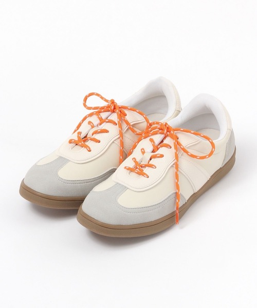 BAYFLOW（ベイフロー）の「[抗菌防臭＆撥水加工付き]替え紐付きスニーカー（スニーカー・レディース・オフホワイト/ブラック・LARGE/MEDIUM）」の6枚目の写真