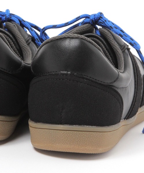 BAYFLOW（ベイフロー）の「[抗菌防臭＆撥水加工付き]替え紐付きスニーカー（スニーカー・レディース・オフホワイト/ブラック・LARGE/MEDIUM）」の15枚目の写真