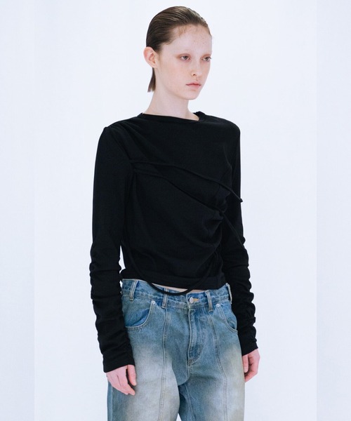 VIAVANDA（ヴィアヴァンダ）の「STRINGS LONG SLEEVE（Tシャツ/カットソー・レディース・ブラック/ホワイト・FREE）」の7枚目の写真