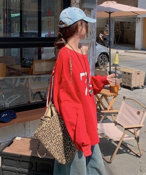 LETee(レティー)の「WITHYOU&94プリントカットソー(Tシャツ/カットソー・レディース・グレー/レッド・FREE)」の9枚目の写真