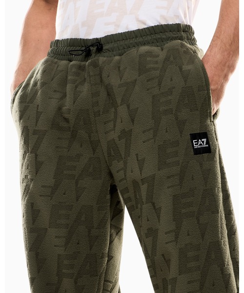 EMPORIO ARMANI EA7(エンポリオアルマーニイーエーセブン)の「<オンライン限定>【エンポリオ アルマーニ EA7】Logo Series ジョガーパンツ ポーラーフリース(その他パンツ・メンズ・カーキ・LARGE/MEDIUM/SMALL/X-LARGE/X-SMALL/XX-LARGE)」の3枚目の写真