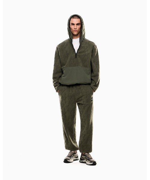 EMPORIO ARMANI EA7(エンポリオアルマーニイーエーセブン)の「<オンライン限定>【エンポリオ アルマーニ EA7】Logo Series ジョガーパンツ ポーラーフリース(その他パンツ・メンズ・カーキ・LARGE/MEDIUM/SMALL/X-LARGE/X-SMALL/XX-LARGE)」の5枚目の写真
