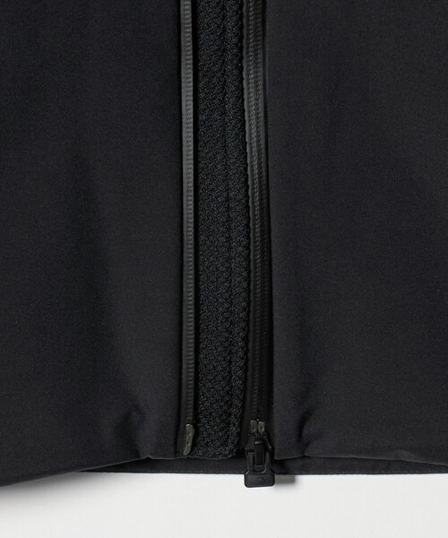 DESCENTE ALLTERRAIN（デサント　オルテライン）の「＜DESCENTE ALLTERRAIN＞HARD SHELL JACKET CREAS /ハードシェルジャケット（マウンテンパーカー・メンズ・ブラック/ダークグレー・M/XL/L）」の12枚目の写真