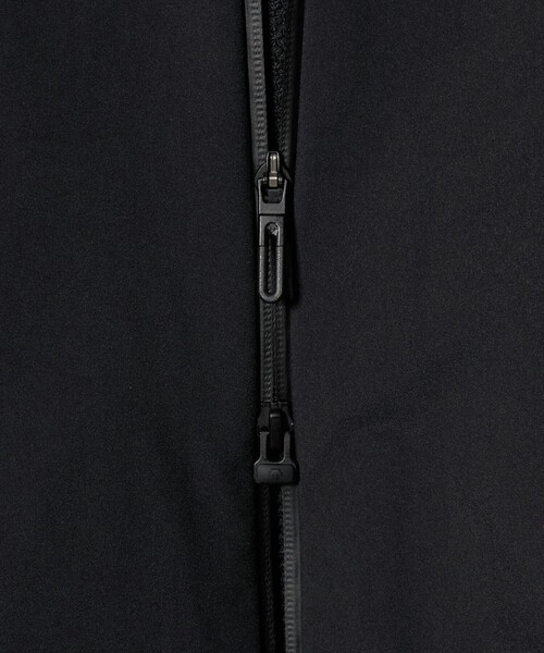 DESCENTE ALLTERRAIN（デサント　オルテライン）の「＜DESCENTE ALLTERRAIN＞HARD SHELL JACKET CREAS /ハードシェルジャケット（マウンテンパーカー・メンズ・ブラック/ダークグレー・M/XL/L）」の15枚目の写真