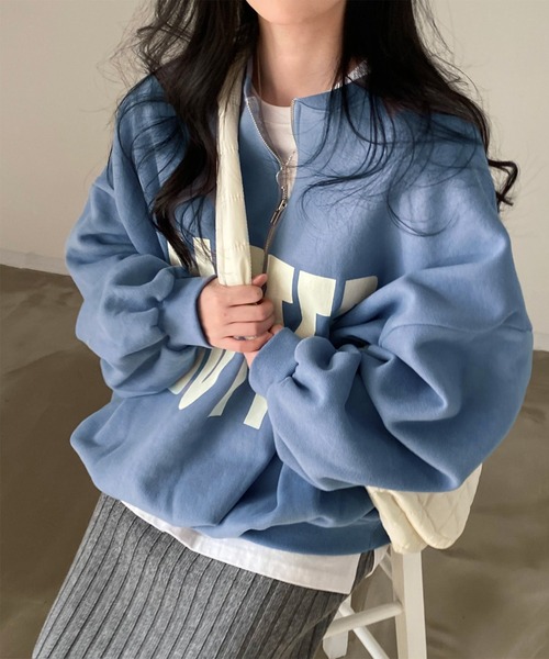 Girly Doll(ガーリードール)の「ハーフジップビッグロゴスウェット(スウェット・レディース・グレー/イエロー/ブルー・FREE)」の1枚目の写真