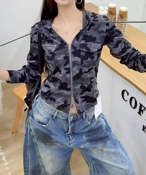 SpRay(スプレイ)の「迷彩Wジップパーカー(パーカー・レディース・カーキ/グレー・MEDIUM/LARGE)」の15枚目の写真