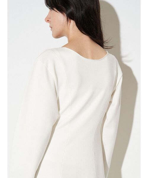 ELENDEEK(エレンディーク)の「フィット&フレアニットワンピース(ワンピース・レディース・ブラック/オフホワイト/ブルー・01/02)」の19枚目の写真