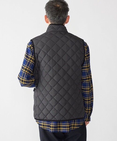 SHIPS（シップス）の「SHIPS:〈手洗い可能〉NETPLUS(R) キルティング スタンド ベスト（ベスト・メンズ・ブラック/チャコールグレー・SMALL/MEDIUM/LARGE/X-LARGE）」の10枚目の写真