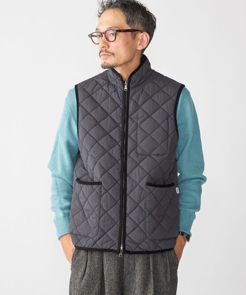 SHIPS（シップス）の「SHIPS:〈手洗い可能〉NETPLUS(R) キルティング スタンド ベスト（ベスト・メンズ・ブラック/チャコールグレー・SMALL/MEDIUM/LARGE/X-LARGE）」の12枚目の写真