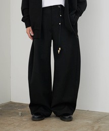 Theater code（シアターコード）の「Beaded Rope Belt Tapered Pants with Slacks Style / ビーズロープベルト付き スラックス風テーパードパンツ（スラックス）」