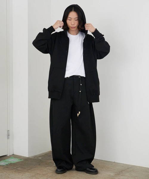Theater code（シアターコード）の「【26SS再入荷】Beaded Rope Belt Tapered Pants with Slacks Style / ビーズロープベルト付き スラックス風テーパードパンツ（スラックス・メンズ・ブラック/グレー・M/L）」の17枚目の写真