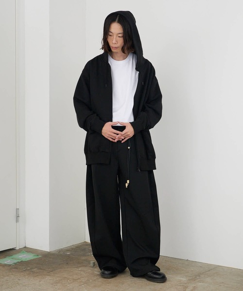 Theater code（シアターコード）の「【26SS再入荷】Beaded Rope Belt Tapered Pants with Slacks Style / ビーズロープベルト付き スラックス風テーパードパンツ（スラックス・メンズ・ブラック/グレー・M/L）」の19枚目の写真