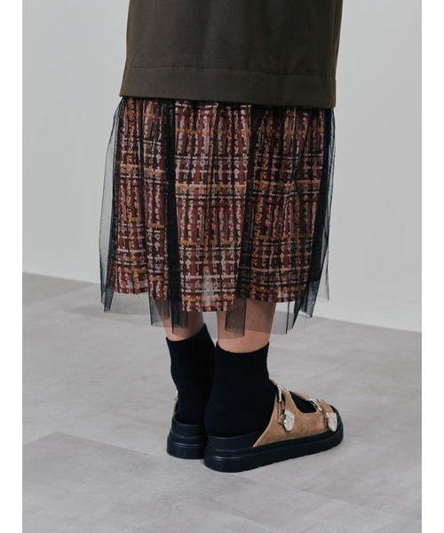 DOLLUPOOPS（ドールアップウップス）の「ヘムチェックサスペンダー付スカート（スカート・レディース・ブラウン/アイボリー・38）」の5枚目の写真