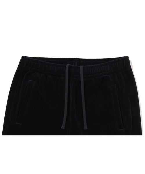 A BATHING APE(アベイシングエイプ)の「WASHED MULTI LOGO RHINESTONE VELOUR BOOTCUT FIT PANTS(その他パンツ・レディース・ブラック・X-SMALL/SMALL)」の4枚目の写真