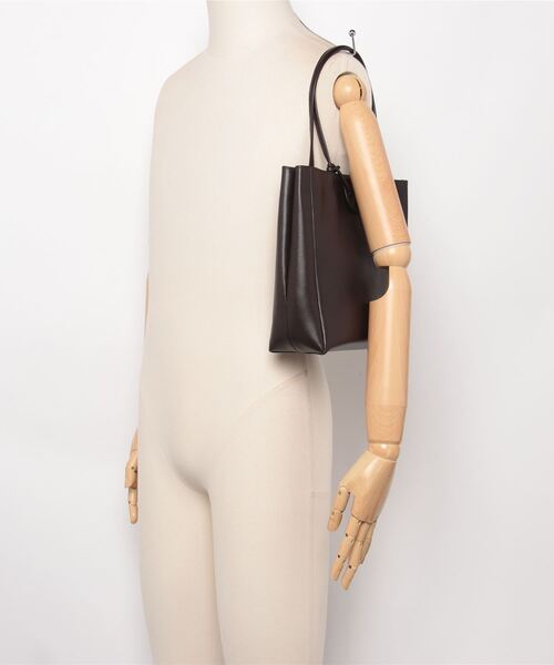 MADULI（マドゥリ）の「MADULI マドゥリ レザーペーパーバッグ(20539)（トートバッグ・メンズ・ブラック/ダークブラウン・FREE）」の14枚目の写真