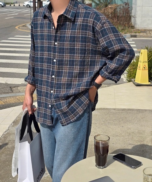 NOWLE（ノウル）の「【NOWLE】シアサッカー マルチチェック カジュアルシャツ（シャツ/ブラウス・メンズ・ネイビー/グリーン・MEDIUM/LARGE/X-LARGE）」の4枚目の写真