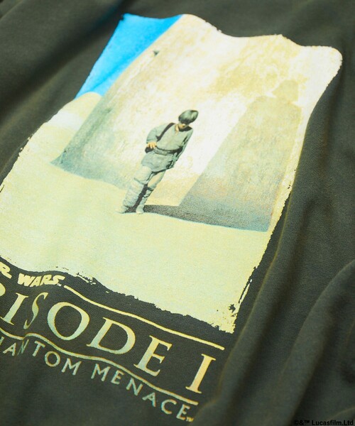 FREAK'S STORE(フリークスストア)の「STARWARS/スターウォーズ(Graphic) ヴィンテージライク クルーネックスウェット/フロスト加工/リラックスフィット(スウェット・メンズ・チャコールグレー/ブラック/ライトグレー・MEDIUM/LARGE)」の18枚目の写真