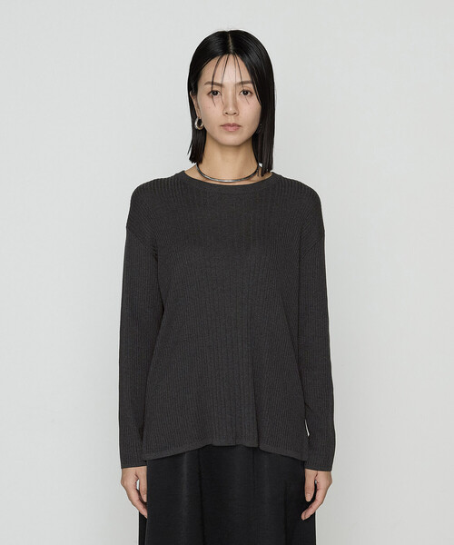 K.T KIYOKO TAKASE（キヨコタカセ）の「シルクコットン ベーシックニットプルオーバー（ニット/セーター・レディース・レッド/チャコール/ブルー・9号/11号）」の8枚目の写真