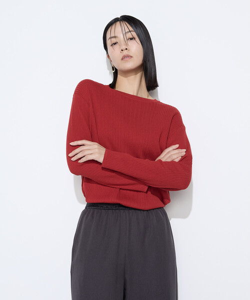 K.T KIYOKO TAKASE（キヨコタカセ）の「シルクコットン ベーシックニットプルオーバー（ニット/セーター・レディース・レッド/チャコール/ブルー・9号/11号）」の3枚目の写真