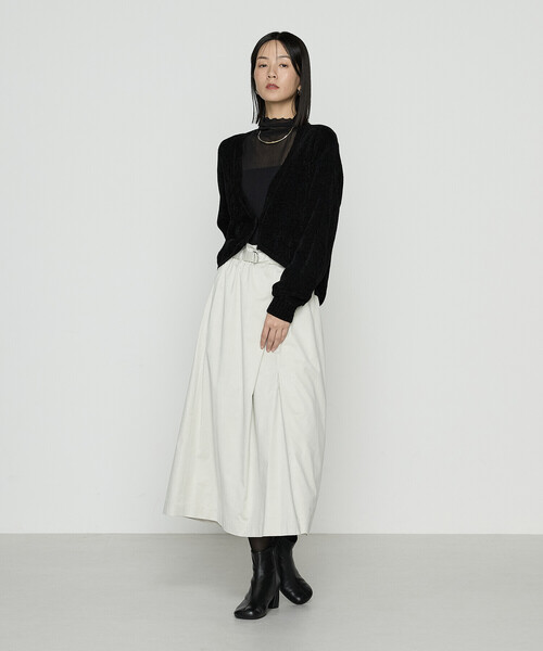 Gabardine K.T(ギャバジンケーティー)の「ストレッチモール マシュマロニットショートカーディガン(カーディガン/ボレロ・レディース・グレー/グレイッシュベージュ・9号)」の8枚目の写真