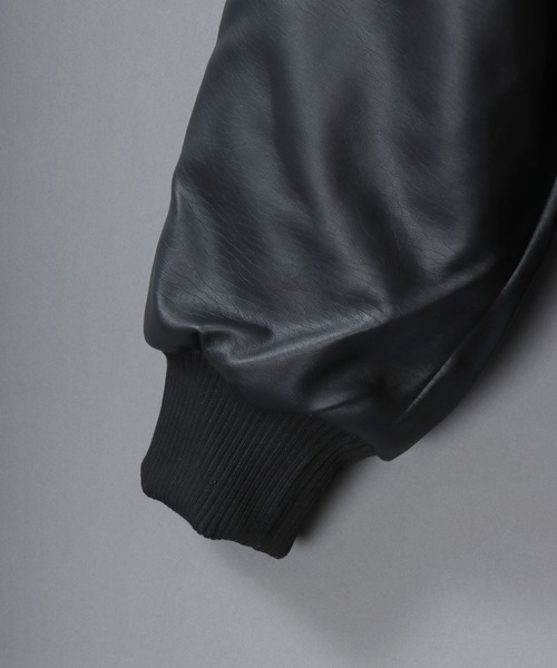 SITRY(シトリー)の「Synthetic Leather Zip Hoodie/フェイクレザー オーバーサイズ ブルゾン ジップパーカー フーディー(ブルゾン・メンズ・ブラック・L/LL/M)」の11枚目の写真