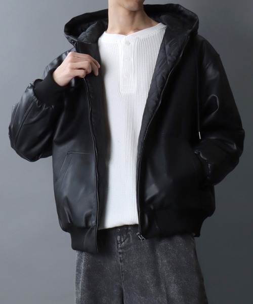 SITRY(シトリー)の「Synthetic Leather Zip Hoodie/フェイクレザー オーバーサイズ ブルゾン ジップパーカー フーディー(ブルゾン・メンズ・ブラック・L/LL/M)」の15枚目の写真