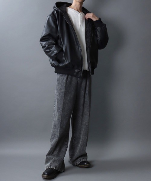 SITRY(シトリー)の「Synthetic Leather Zip Hoodie/フェイクレザー オーバーサイズ ブルゾン ジップパーカー フーディー(ブルゾン・メンズ・ブラック・L/LL/M)」の17枚目の写真
