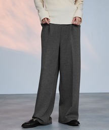 Mac-House（マックハウス）の「milli de l'air  パフィバック裏フリースダンボールワイドパンツ（スラックス）」