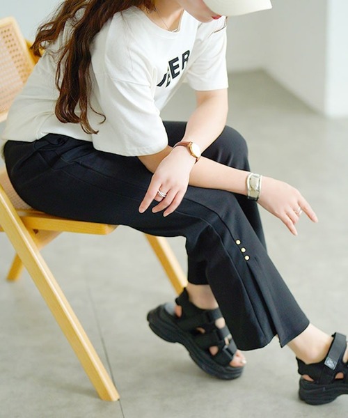 GOLDJAPAN(ゴールドジャパン)の「サイドスリットフレアパンツ【大きいサイズ対応】(その他パンツ・レディース・ブラウン/グレー/ブラック・7L/6L/5L/4L/3L/LL)」の2枚目の写真