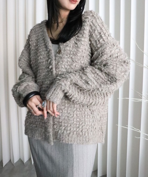 YENNA（イェンナ）の「【ポコポコVネックニットカーディガン】ニットアウター（ニット/セーター・レディース・チャコールグレー/ベージュ/アイボリー/ブルー・FREE）」の3枚目の写真