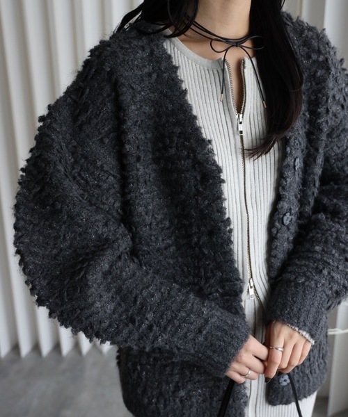 YENNA（イェンナ）の「【ポコポコVネックニットカーディガン】ニットアウター（ニット/セーター・レディース・チャコールグレー/ベージュ/アイボリー/ブルー・FREE）」の21枚目の写真