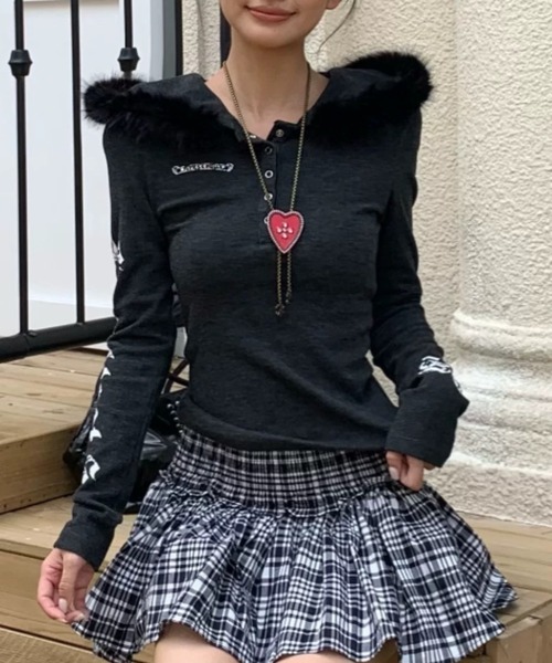 セール】Y2K裏起毛エンジェルプリントフェイクファーフーディトップス